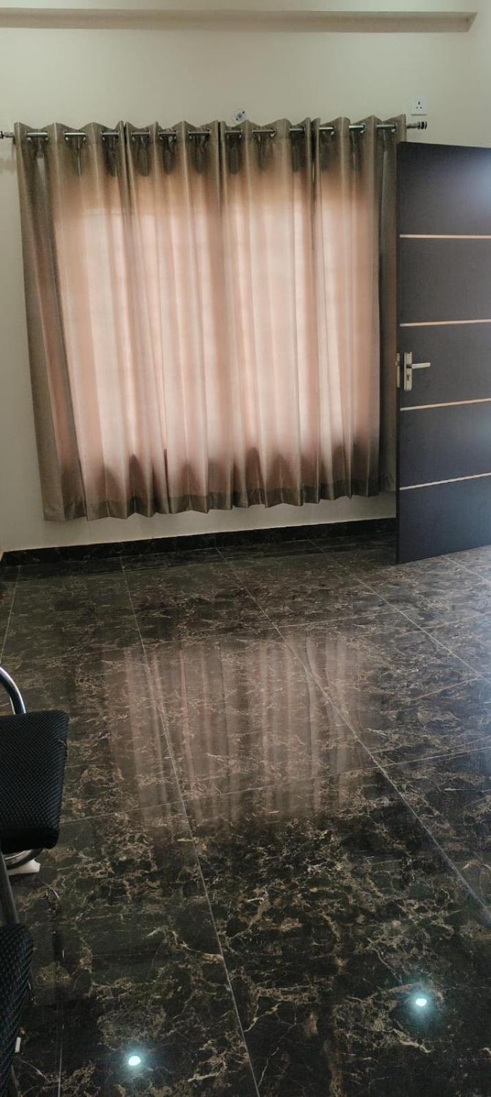 Jhankar Banquet And Lawn Varanasi Ngoại thất bức ảnh
